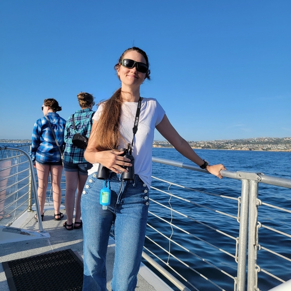 Meet your Posher, Crystal - Picture 10 of 16